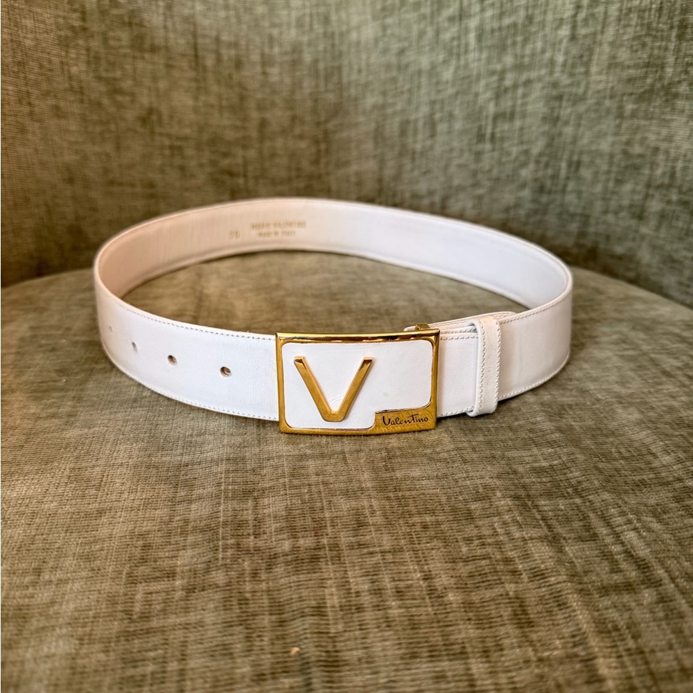 Valentino White Leather Belt with Gold Accent - Picture 2 of 8